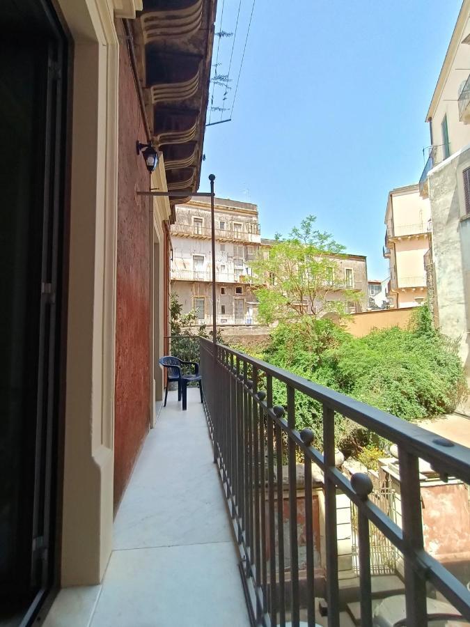 Stesicoro Art Home, In Centro Storico A Κατάνια Εξωτερικό φωτογραφία